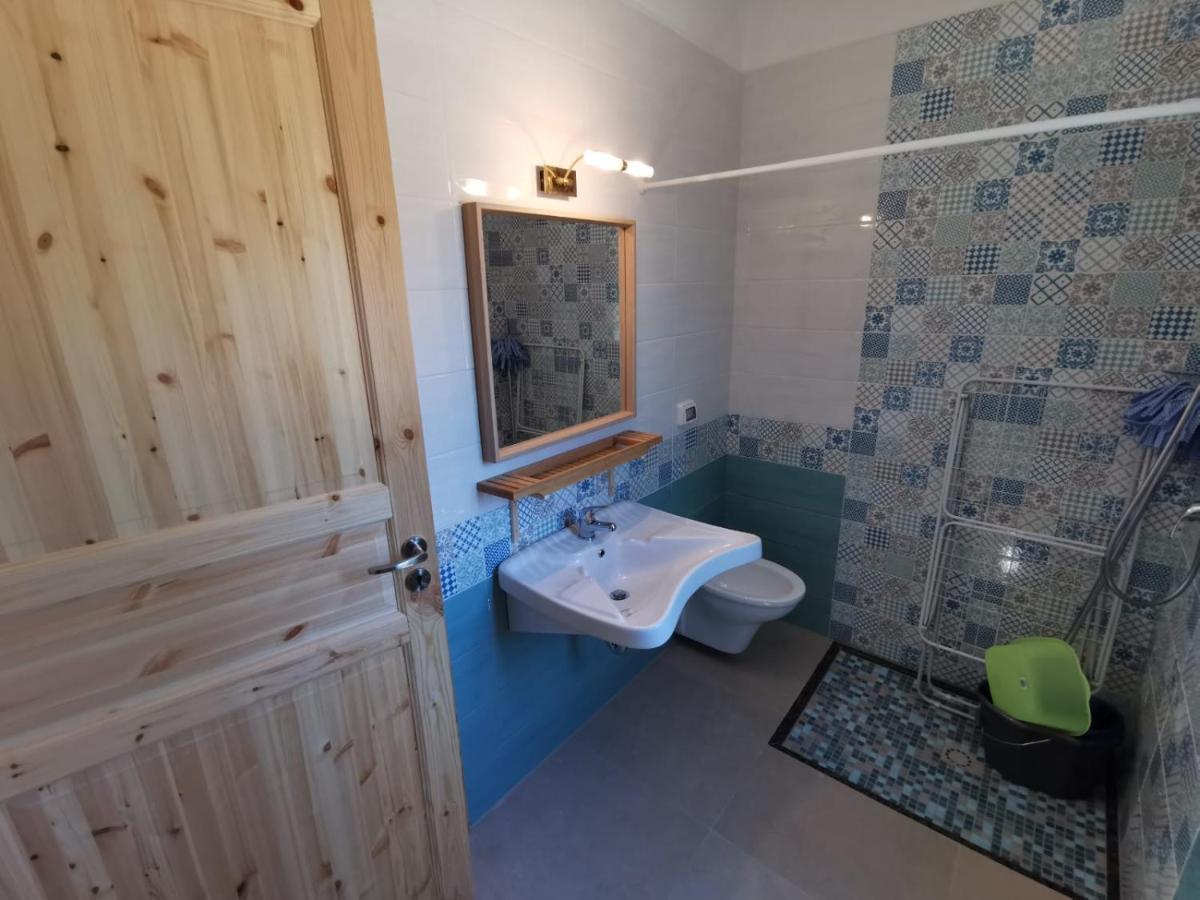 Villaggio Camping Uria Foce Varano Exterior photo