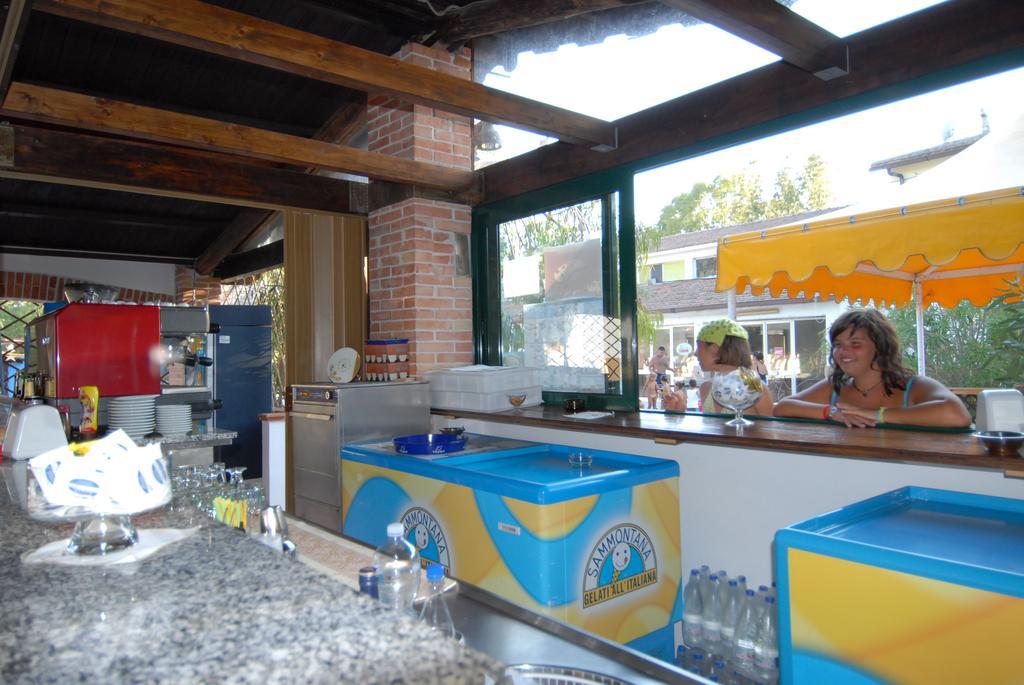 Villaggio Camping Uria Foce Varano Exterior photo