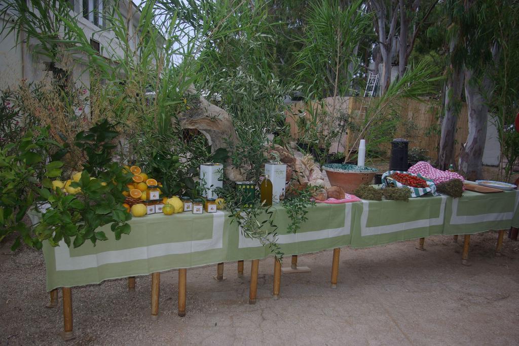 Villaggio Camping Uria Foce Varano Exterior photo